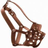 Намордник кожа №Б-1 вырубной с застёжкой "ошейником" щенок боксер коричневый 050010кор/Дарэлл
